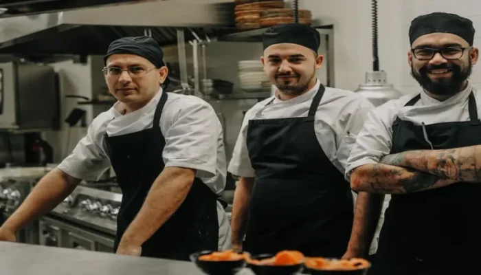 Las Escuelas de Hostelería: El Motor Silencioso de la Restauración Moderna en 2025